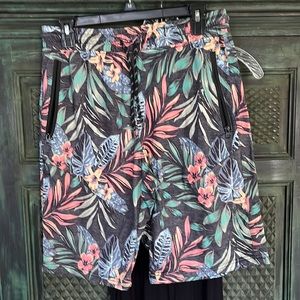 Really nice tropical print shorts!